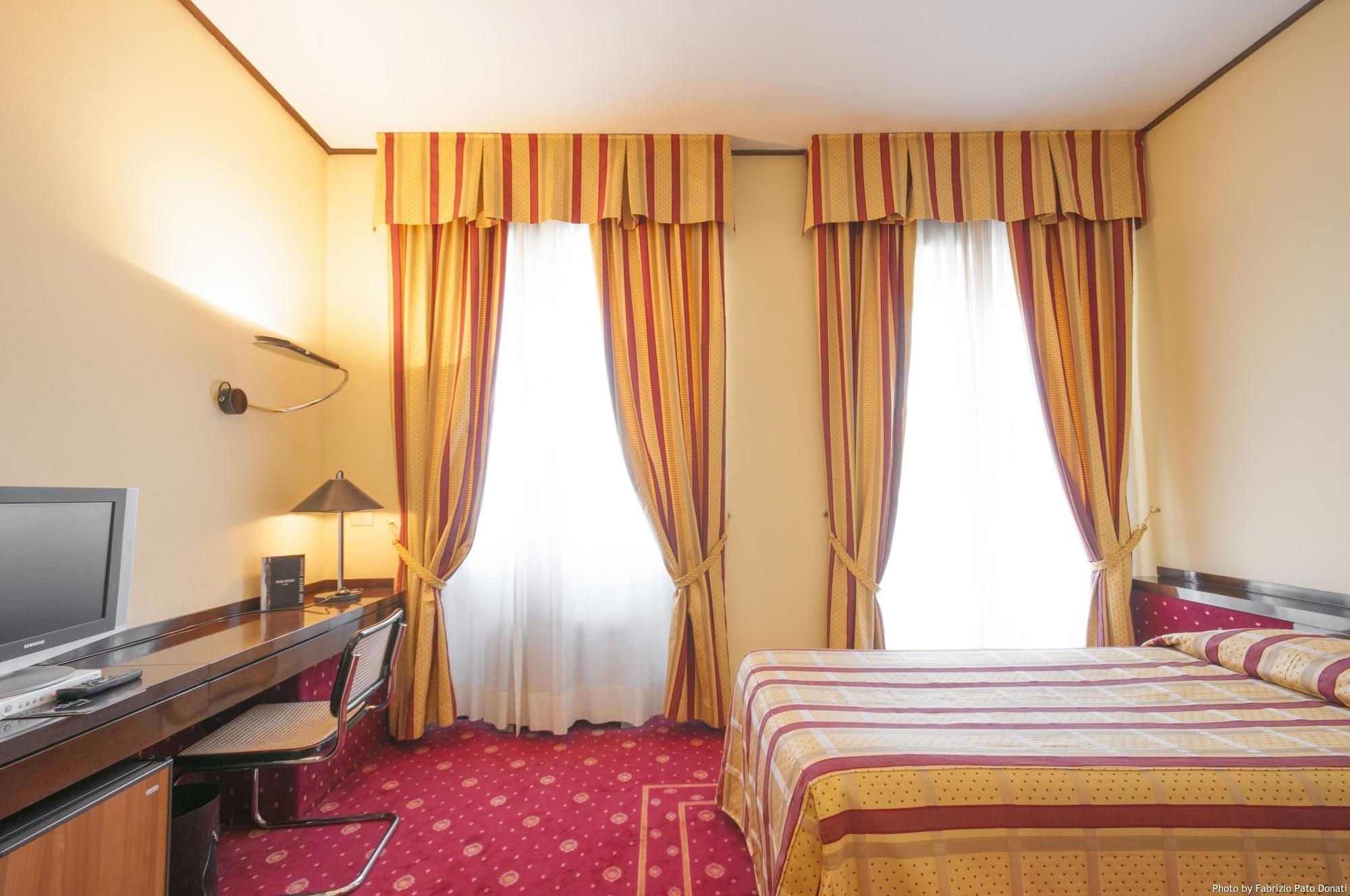 Hotel Excelsior San Marco Bergamo Exterior photo