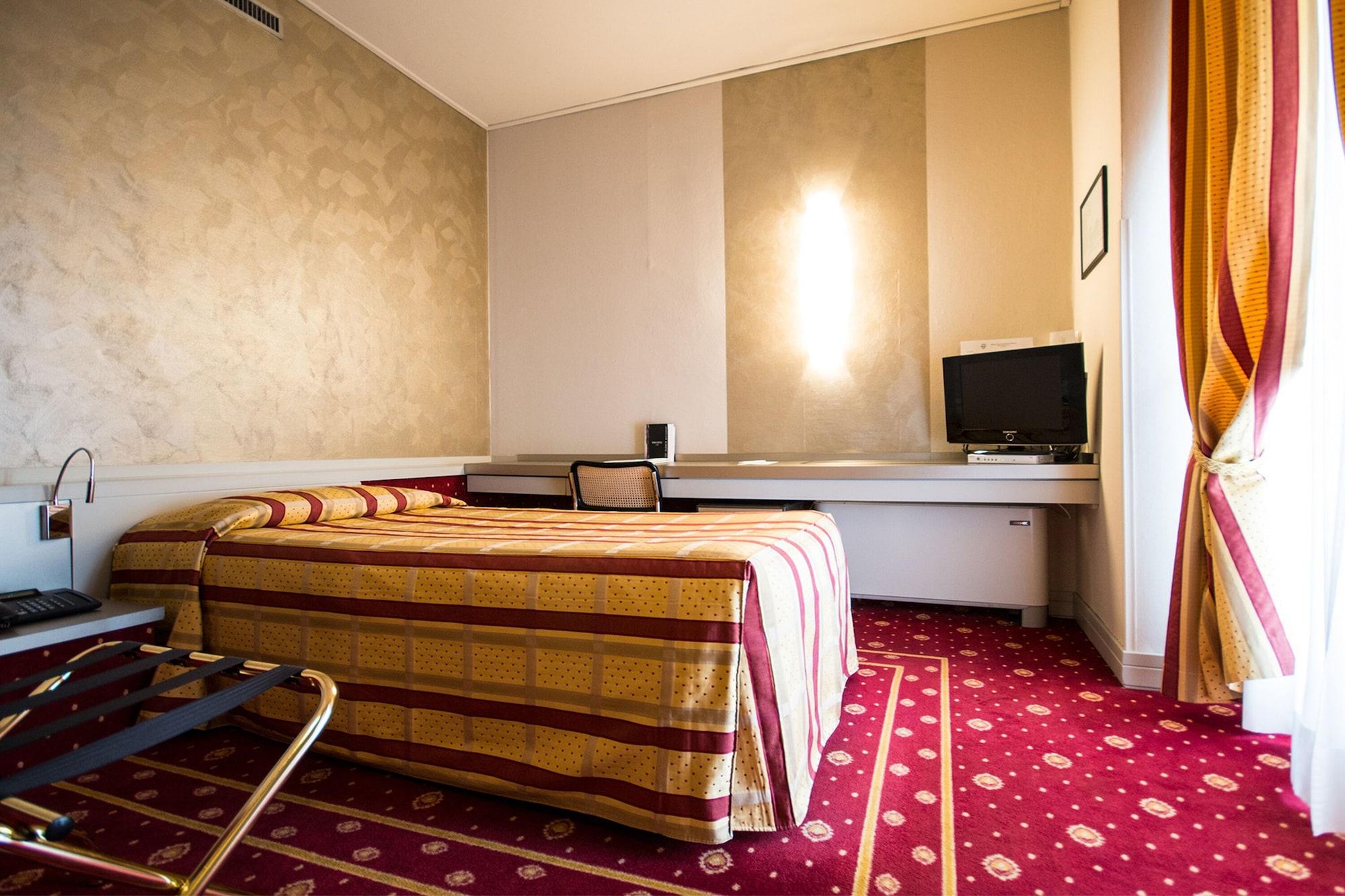 Hotel Excelsior San Marco Bergamo Exterior photo