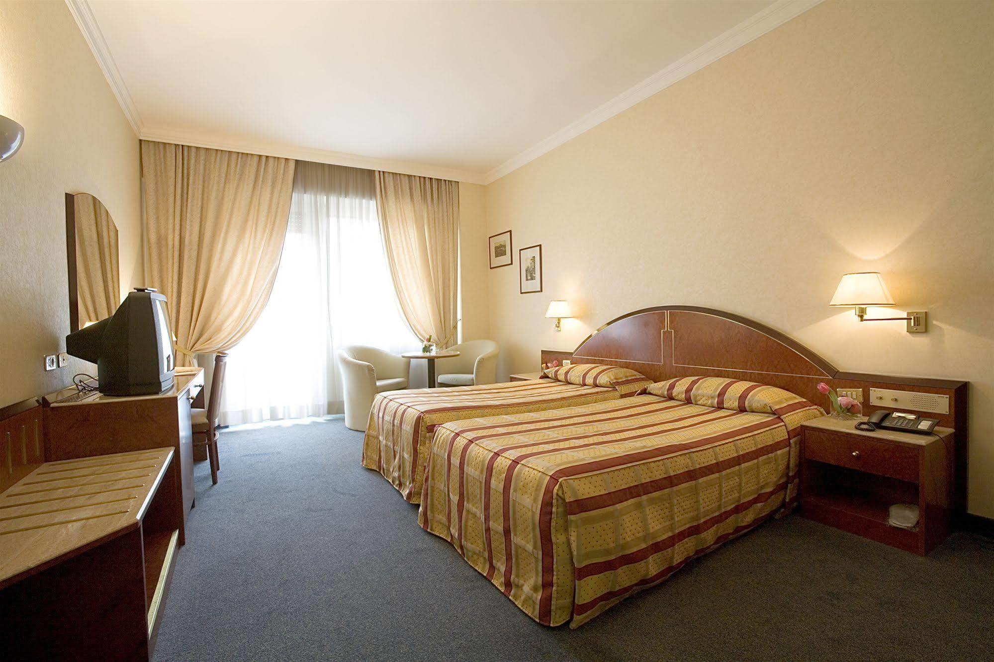 Hotel Excelsior San Marco Bergamo Exterior photo